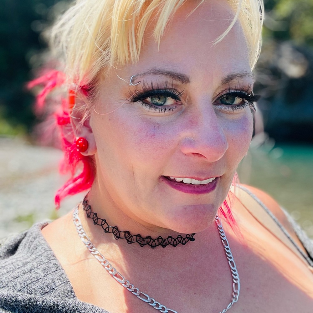 Meet your Posher, Anita